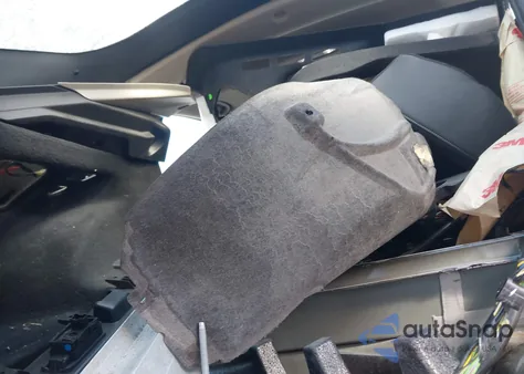 2018 Buick Regal Sportback Essence z USA, uszkodzony, nr VIN W04GR6SX6J1143509